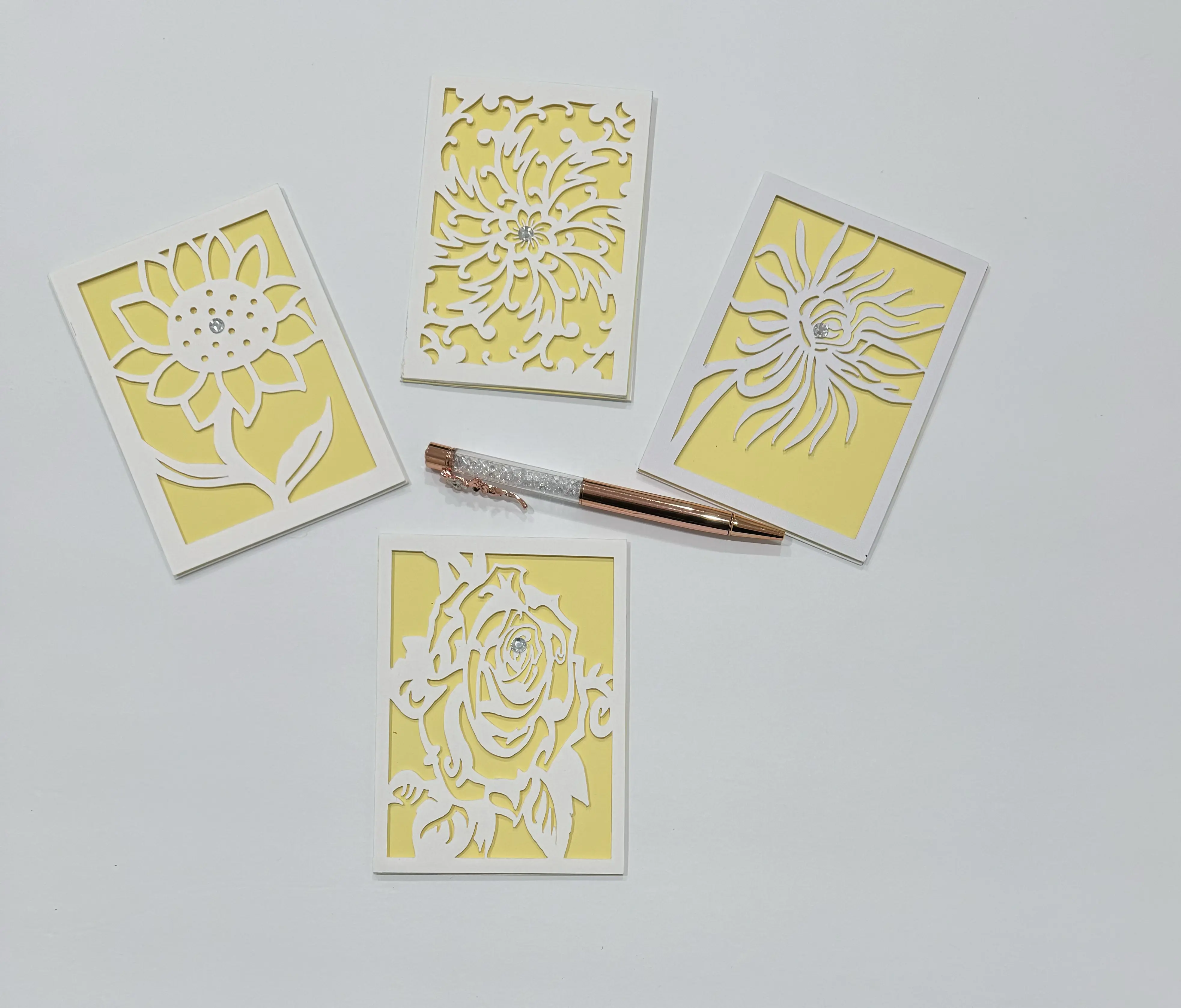 Floral Pattern Set of 4 Cards (Yellow)